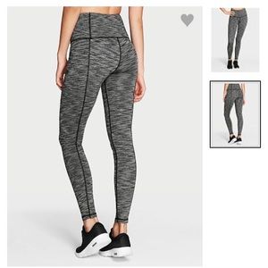 Victoria’s Secret knockout tights